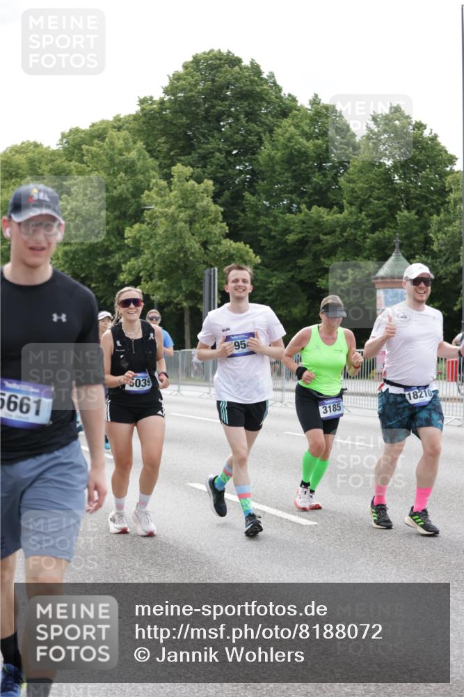 29.06.2025 - hella hamburg halbmarathon Jannik Wohlers http://msf.ph/oto/8188072 29.06.2025 10:23:42 Lombardsbrücke 1005, 1009, 1389, 1444, 3013, 3185, 3285, 3579, 4597, 4684, 4993, 5039, 5258, 5260, 5661, 5954, 7013, 7426, 7920, 8141, 8187, 8502, 8717, 9217, 9603, 11306, 11347, 11415, 14433, 14439, 15352, 15456, 16345, 17147, 17262, 17414, 17559, 17560, 17595, 18109, 18132, 18210 meine-sportfotos.de