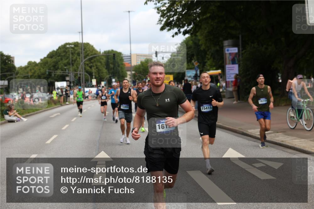 29.06.2025 - hella hamburg halbmarathon Yannick Fuchs http://msf.ph/oto/8188135 29.06.2025 10:30:30 20KM 1889, 3843, 4062, 6032, 10384, 10477, 10877, 12462, 12514, 13252, 13343, 13419, 13798, 14789, 14875, 15161, 15415, 15701, 15931, 15959, 16119, 16123, 17612, 18259, 18841 meine-sportfotos.de