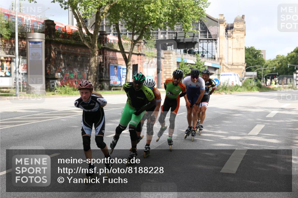 29.06.2025 - hella hamburg halbmarathon Yannick Fuchs http://msf.ph/oto/8188228 29.06.2025 09:11:31 20KM  meine-sportfotos.de