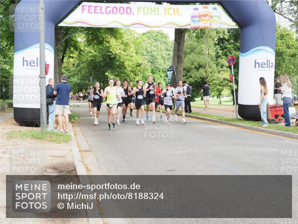 29.06.2025 - hella hamburg halbmarathon MichiJ http://msf.ph/oto/8188324 29.06.2025 10:19:12 Zwischen KM18-KM19 2021, 2180, 10156, 13838, 14395, 15253, 15880, 16118, 18737, 19142, 19204 meine-sportfotos.de