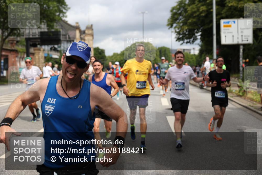 29.06.2025 - hella hamburg halbmarathon Yannick Fuchs http://msf.ph/oto/8188421 29.06.2025 10:43:46 20KM 2013, 2504, 2516, 2592, 2706, 2878, 2889, 2937, 3060, 3543, 3562, 3692, 4017, 4832, 5460, 5978, 6115, 6158, 7100, 7297, 7332, 7657, 8112, 8437, 8454, 8813, 9038, 9126, 9200, 9463, 9491, 9597, 9619, 9695, 9723, 9924, 9965, 10189, 11339, 11340, 11519, 11819, 11977, 12035, 12271, 12670, 13159, 13233, 13688, 13690, 13976, 14526, 14838, 15519, 15523, 15966, 16114, 16653, 16731, 16738, 16843, 16877, 16891, 17001, 17753, 17908, 18058, 18350, 18842, 18926, 18960, 19109 meine-sportfotos.de