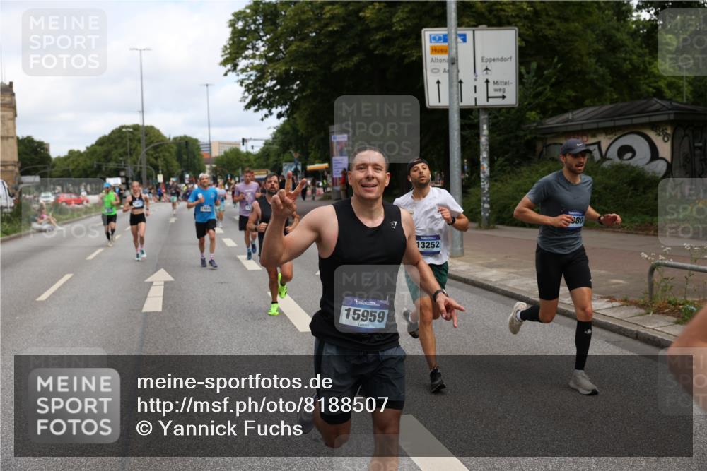 29.06.2025 - hella hamburg halbmarathon Yannick Fuchs http://msf.ph/oto/8188507 29.06.2025 10:30:33 20KM 1889, 3843, 4062, 6032, 10384, 10477, 10877, 12447, 12462, 12488, 12514, 13252, 13343, 13419, 13798, 14789, 14875, 15161, 15415, 15701, 15959, 16119, 16123, 17612, 17691, 18259, 18841 meine-sportfotos.de