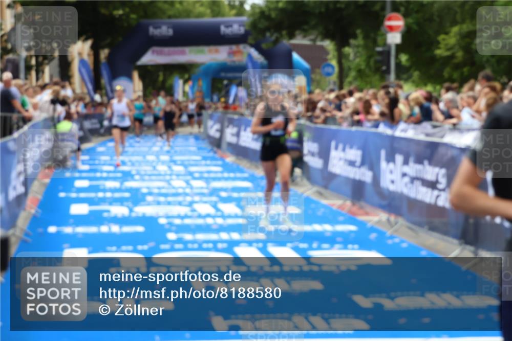 29.06.2025 - hella hamburg halbmarathon Zöllner http://msf.ph/oto/8188580 29.06.2025 10:33:58 Ziel 9519, 10865, 15500 meine-sportfotos.de
