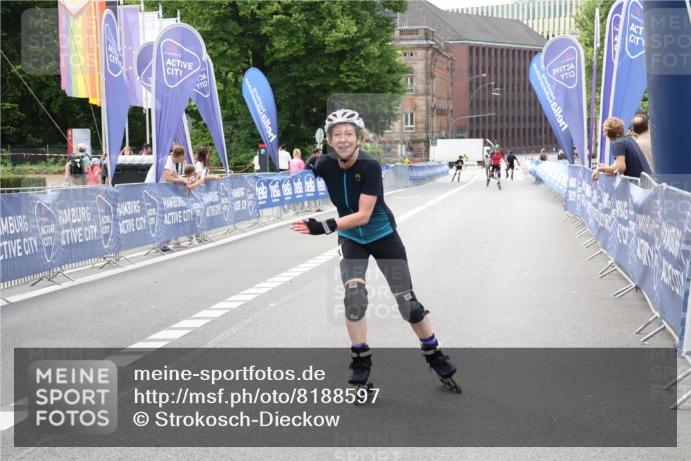 29.06.2025 - hella hamburg halbmarathon Strokosch-Dieckow http://msf.ph/oto/8188597 29.06.2025 09:29:11 Ziel 20020, 20154, 20161 meine-sportfotos.de