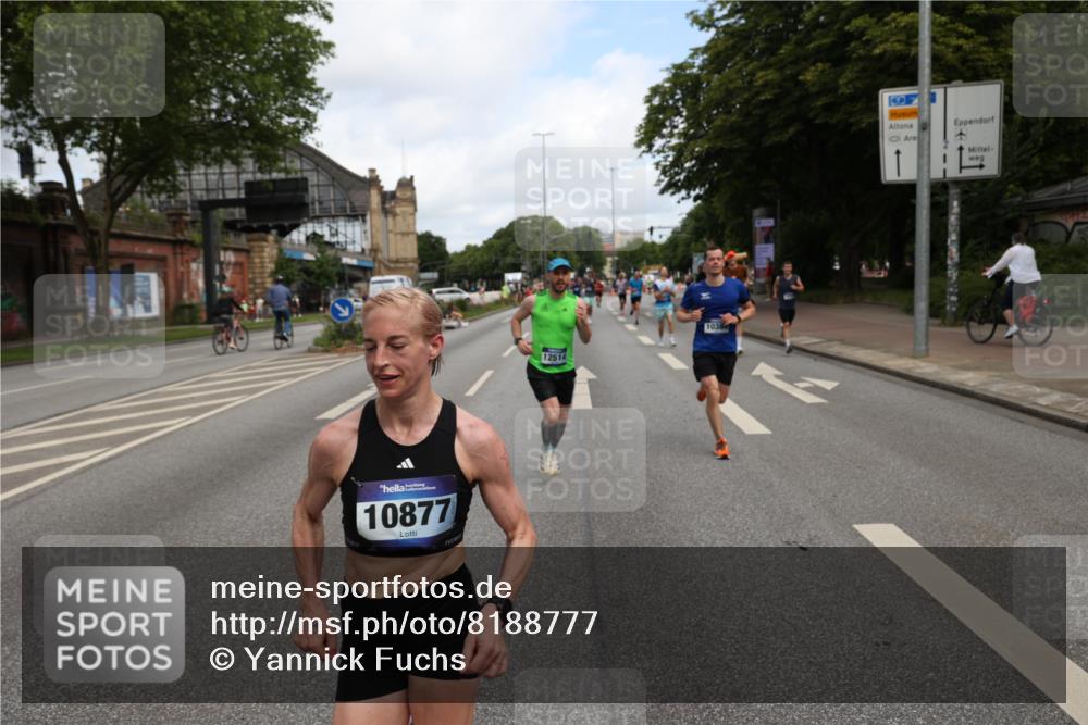 29.06.2025 - hella hamburg halbmarathon Yannick Fuchs http://msf.ph/oto/8188777 29.06.2025 10:30:37 20KM 3843, 4062, 6032, 10384, 10477, 10877, 12447, 12462, 12488, 12514, 13252, 13343, 13419, 14789, 14875, 15115, 15161, 15415, 15701, 15959, 16119, 16123, 17329, 17612, 17691, 18259, 18841 meine-sportfotos.de