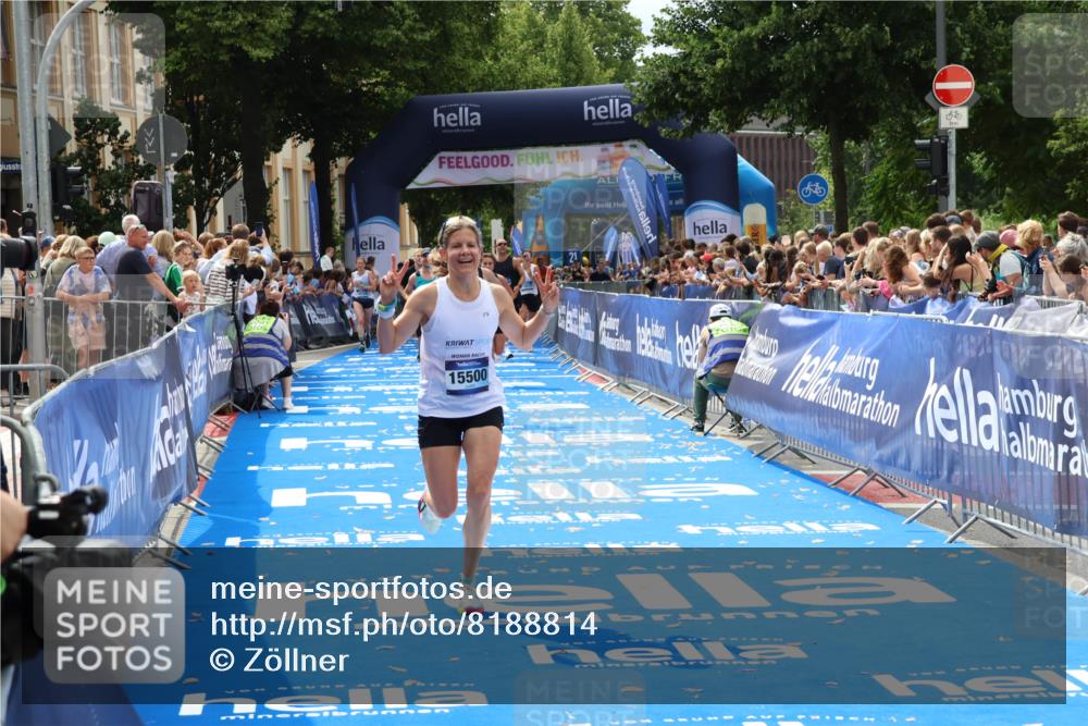 29.06.2025 - hella hamburg halbmarathon Zöllner http://msf.ph/oto/8188814 29.06.2025 10:34:01 Ziel 9345, 9519, 11227, 13493, 13494, 15268, 15500, 17877 meine-sportfotos.de