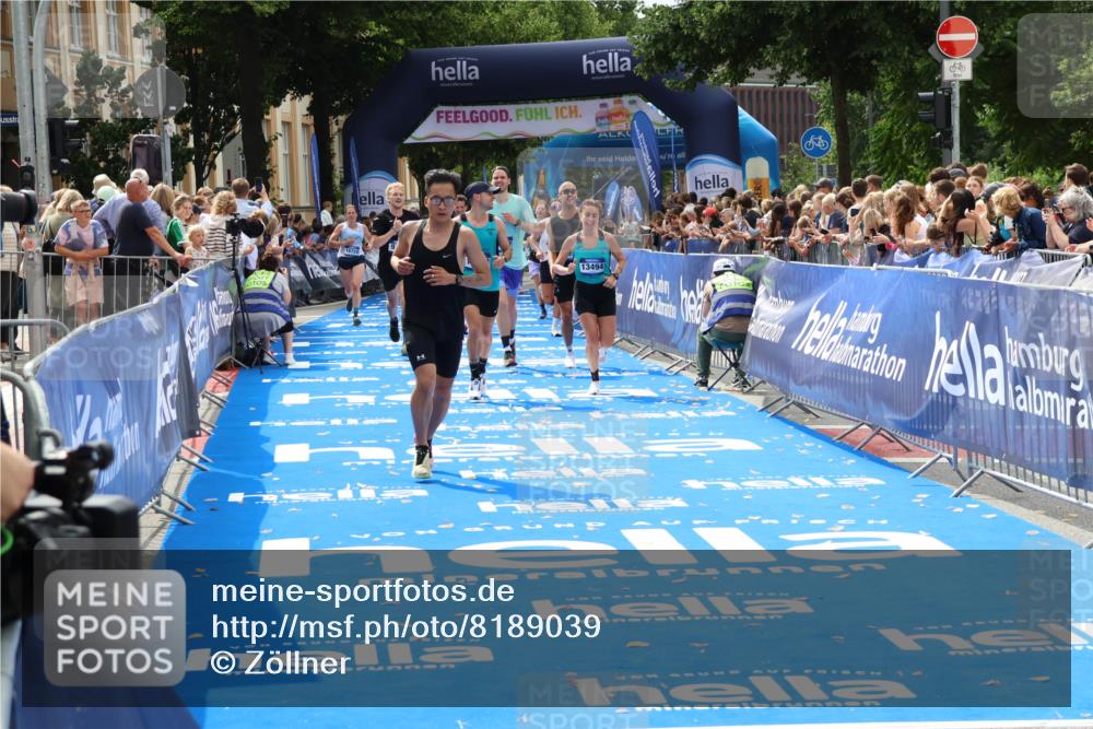 29.06.2025 - hella hamburg halbmarathon Zöllner http://msf.ph/oto/8189039 29.06.2025 10:34:04 Ziel 9345, 9519, 11019, 11227, 13493, 13494, 14448, 15268, 16724, 17877 meine-sportfotos.de