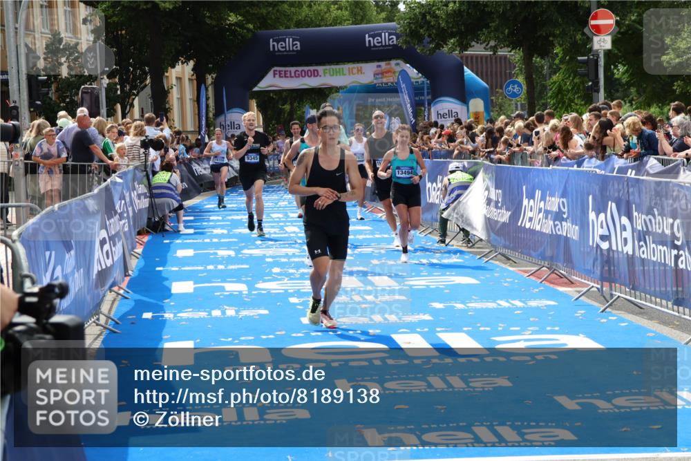 29.06.2025 - hella hamburg halbmarathon Zöllner http://msf.ph/oto/8189138 29.06.2025 10:34:05 Ziel 9345, 9519, 11019, 11227, 13066, 13493, 13494, 14448, 15268, 16724, 17877 meine-sportfotos.de