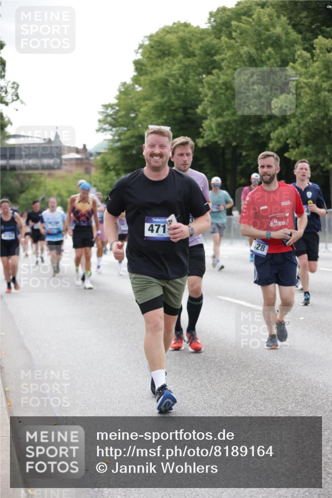 29.06.2025 - hella hamburg halbmarathon Jannik Wohlers http://msf.ph/oto/8189164 29.06.2025 10:23:57 Lombardsbrücke 1005, 1009, 1064, 2132, 2477, 3285, 3579, 3786, 4162, 4464, 4684, 4719, 4993, 6478, 6524, 6526, 7528, 7920, 7975, 8167, 8187, 8297, 9063, 12210, 13380, 13573, 13711, 14143, 14433, 14439, 14824, 15456, 16345, 16861, 17147, 17262, 17559, 17560, 18077, 18109, 18132, 19080 meine-sportfotos.de