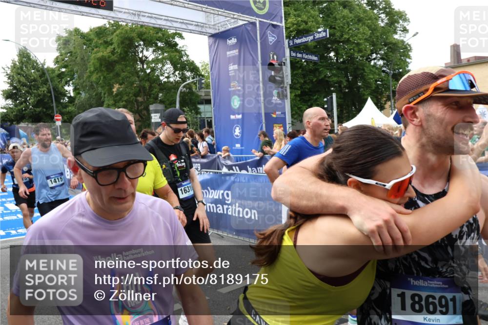 29.06.2025 - hella hamburg halbmarathon Zöllner http://msf.ph/oto/8189175 29.06.2025 10:44:24 Ziel 1220, 1413, 1415, 1902, 5275, 7191, 8722, 9444, 12528, 16547, 16803, 16893, 18806 meine-sportfotos.de