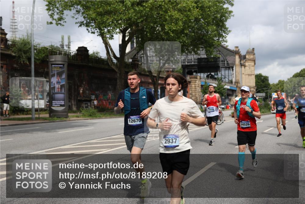 29.06.2025 - hella hamburg halbmarathon Yannick Fuchs http://msf.ph/oto/8189208 29.06.2025 10:43:49 20KM 2013, 2504, 2516, 2878, 2889, 2937, 3414, 3543, 3562, 3692, 4017, 4832, 5460, 5978, 6115, 7100, 7332, 7657, 8112, 8437, 8454, 8813, 9126, 9200, 9463, 9491, 9551, 9597, 9619, 9723, 9924, 9965, 10189, 11339, 11819, 11977, 12035, 12271, 12670, 13159, 13225, 13690, 13976, 14526, 14838, 15519, 15523, 15966, 16114, 16653, 16731, 16738, 16843, 16877, 16891, 17001, 17753, 17908, 18058, 18350, 18926, 18960, 19109 meine-sportfotos.de