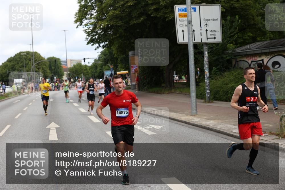 29.06.2025 - hella hamburg halbmarathon Yannick Fuchs http://msf.ph/oto/8189227 29.06.2025 10:30:49 20KM 2399, 2774, 3809, 4062, 6829, 6990, 6993, 10477, 12447, 12488, 13343, 13419, 14601, 14622, 14875, 15115, 15161, 15348, 15621, 16119, 17217, 17329, 17612, 17691, 18156, 18600 meine-sportfotos.de