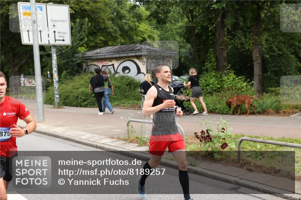 29.06.2025 - hella hamburg halbmarathon Yannick Fuchs http://msf.ph/oto/8189257 29.06.2025 10:30:49 20KM 2399, 2774, 3809, 4062, 6829, 6990, 6993, 10477, 12447, 12488, 13343, 13419, 14601, 14622, 14875, 15115, 15161, 15348, 15621, 16119, 17217, 17329, 17612, 17691, 18156, 18600 meine-sportfotos.de