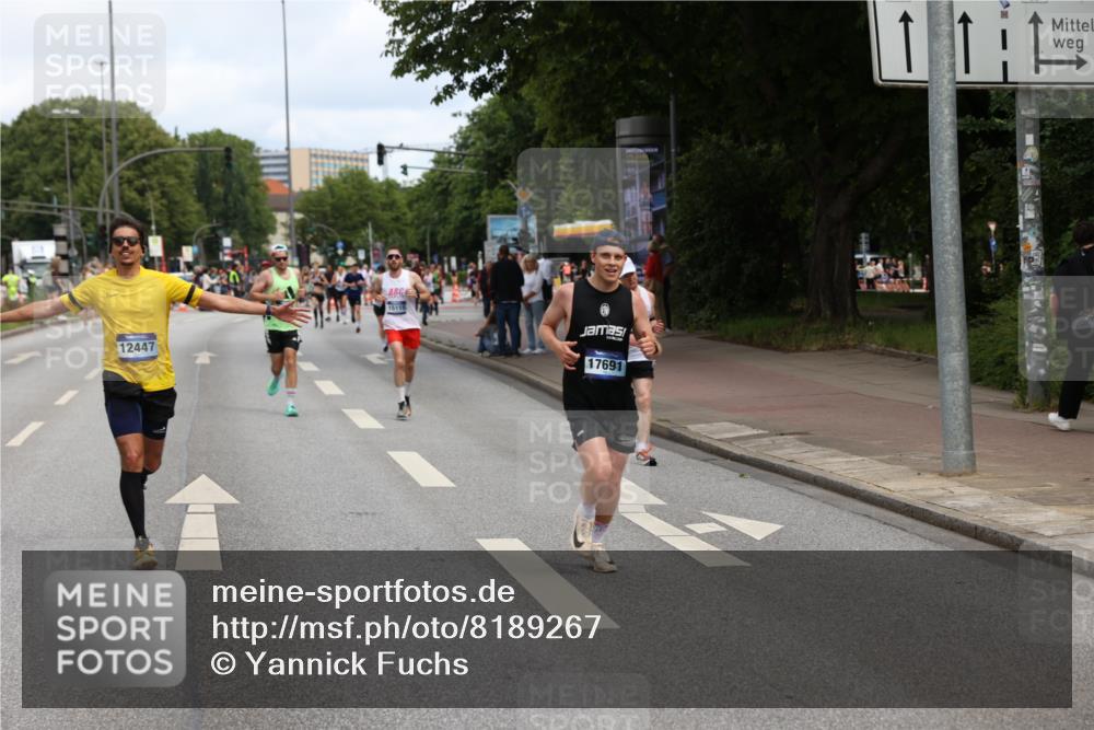 29.06.2025 - hella hamburg halbmarathon Yannick Fuchs http://msf.ph/oto/8189267 29.06.2025 10:30:51 20KM 2399, 2774, 3809, 6829, 6990, 6993, 10477, 12447, 12488, 13343, 13419, 14601, 14622, 14875, 15115, 15161, 15348, 15621, 16119, 17217, 17329, 17612, 17691, 18156, 18600 meine-sportfotos.de