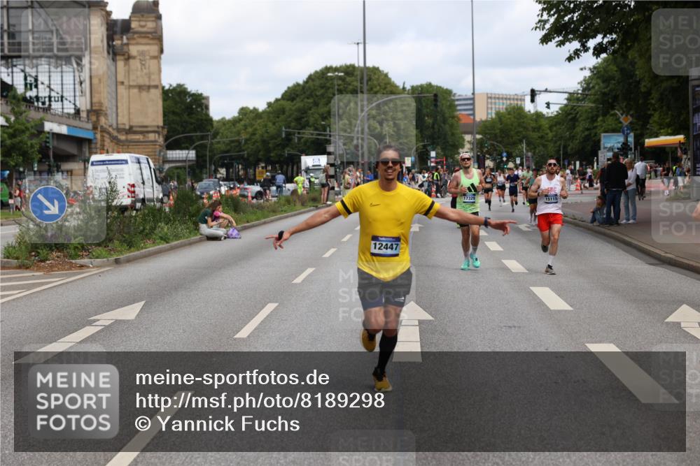 29.06.2025 - hella hamburg halbmarathon Yannick Fuchs http://msf.ph/oto/8189298 29.06.2025 10:30:52 20KM 2399, 2774, 3809, 6829, 6990, 6993, 10477, 10852, 12447, 12488, 13343, 13419, 14601, 14622, 14875, 15115, 15161, 15348, 15621, 16119, 17217, 17329, 17612, 17691, 18156, 18600 meine-sportfotos.de