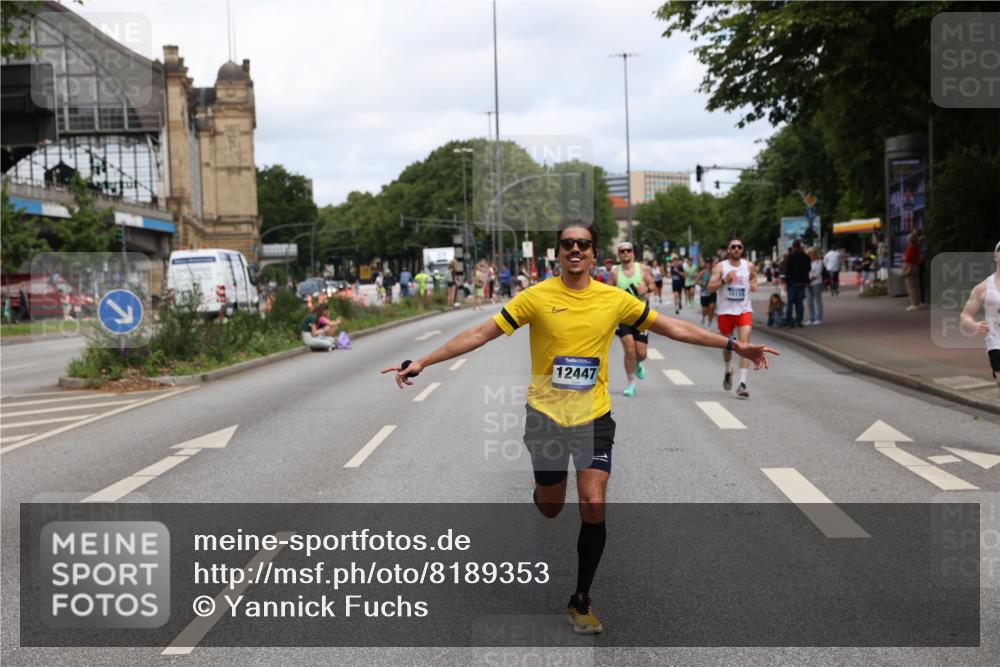 29.06.2025 - hella hamburg halbmarathon Yannick Fuchs http://msf.ph/oto/8189353 29.06.2025 10:30:52 20KM 2399, 2774, 3809, 6829, 6990, 6993, 10477, 10852, 12447, 12488, 13343, 13419, 14601, 14622, 14875, 15115, 15161, 15348, 15621, 16119, 17217, 17329, 17612, 17691, 18156, 18600 meine-sportfotos.de