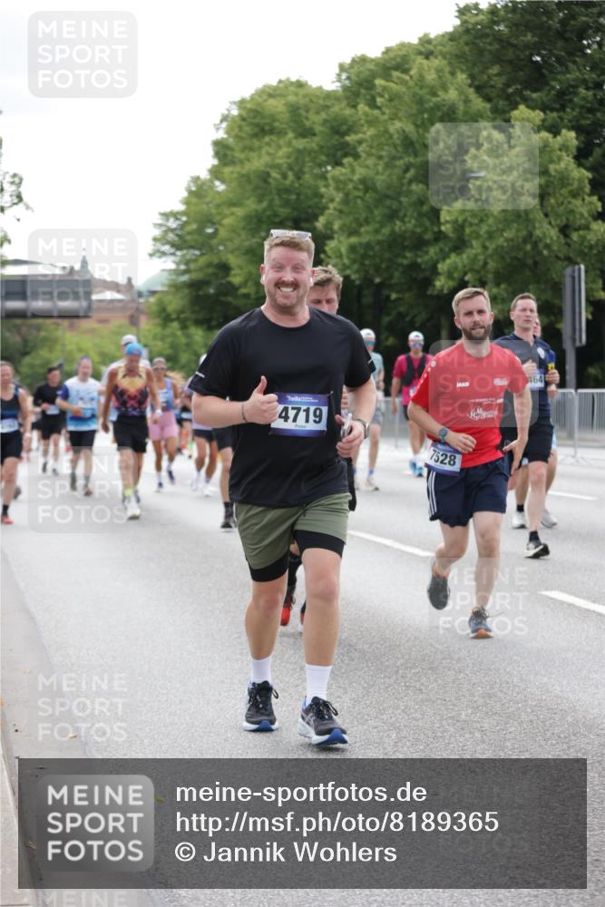 29.06.2025 - hella hamburg halbmarathon Jannik Wohlers http://msf.ph/oto/8189365 29.06.2025 10:23:57 Lombardsbrücke 1005, 1009, 1064, 2132, 2477, 3285, 3579, 3786, 4162, 4464, 4684, 4719, 4993, 6478, 6524, 6526, 7528, 7920, 7975, 8167, 8187, 8297, 9063, 12210, 13380, 13573, 13711, 14143, 14433, 14439, 14824, 15456, 16345, 16861, 17147, 17262, 17559, 17560, 18077, 18109, 18132, 19080 meine-sportfotos.de