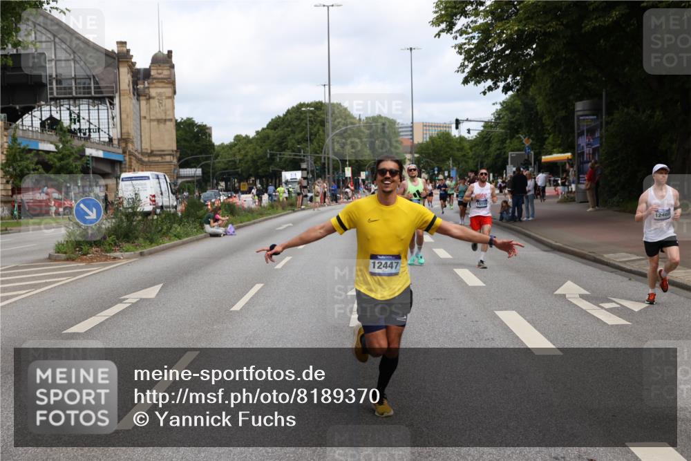 29.06.2025 - hella hamburg halbmarathon Yannick Fuchs http://msf.ph/oto/8189370 29.06.2025 10:30:52 20KM 2399, 2774, 3809, 6829, 6990, 6993, 10477, 10852, 12447, 12488, 13343, 13419, 14601, 14622, 14875, 15115, 15161, 15348, 15621, 16119, 17217, 17329, 17612, 17691, 18156, 18600 meine-sportfotos.de