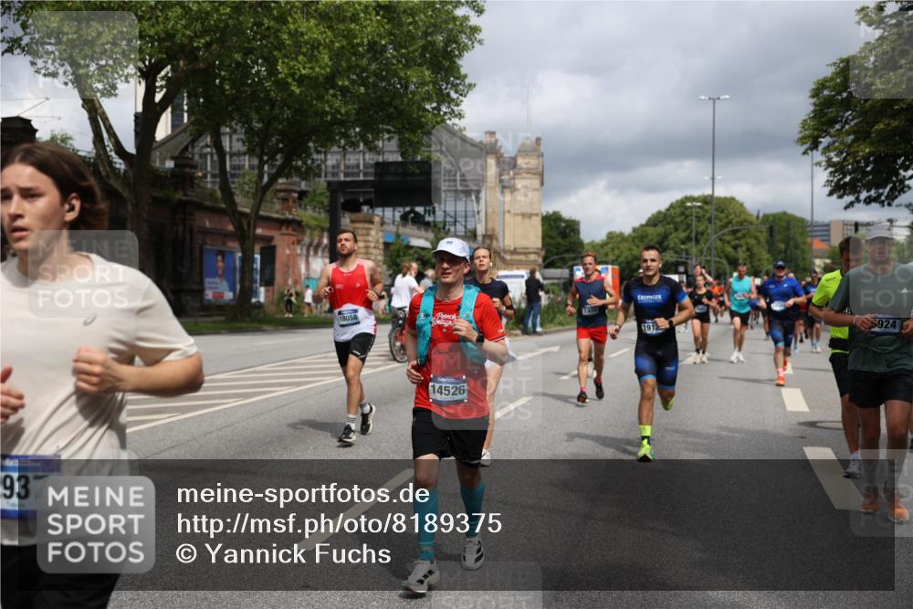 29.06.2025 - hella hamburg halbmarathon Yannick Fuchs http://msf.ph/oto/8189375 29.06.2025 10:43:49 20KM 2013, 2504, 2516, 2878, 2889, 2937, 3414, 3543, 3562, 3692, 4017, 4832, 5460, 5978, 6115, 7100, 7332, 7657, 8112, 8437, 8454, 8813, 9126, 9200, 9463, 9491, 9551, 9597, 9619, 9723, 9924, 9965, 10189, 11339, 11819, 11977, 12035, 12271, 12670, 13159, 13225, 13690, 13976, 14526, 14838, 15519, 15523, 15966, 16114, 16653, 16731, 16738, 16843, 16877, 16891, 17001, 17753, 17908, 18058, 18350, 18926, 18960, 19109 meine-sportfotos.de