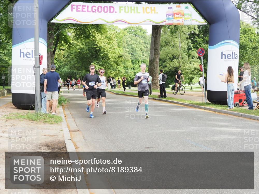 29.06.2025 - hella hamburg halbmarathon MichiJ http://msf.ph/oto/8189384 29.06.2025 10:19:30 Zwischen KM18-KM19 3189, 16818 meine-sportfotos.de