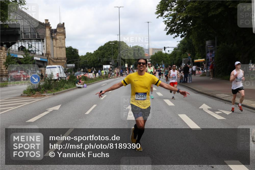 29.06.2025 - hella hamburg halbmarathon Yannick Fuchs http://msf.ph/oto/8189390 29.06.2025 10:30:52 20KM 2399, 2774, 3809, 6829, 6990, 6993, 10477, 10852, 12447, 12488, 13343, 13419, 14601, 14622, 14875, 15115, 15161, 15348, 15621, 16119, 17217, 17329, 17612, 17691, 18156, 18600 meine-sportfotos.de