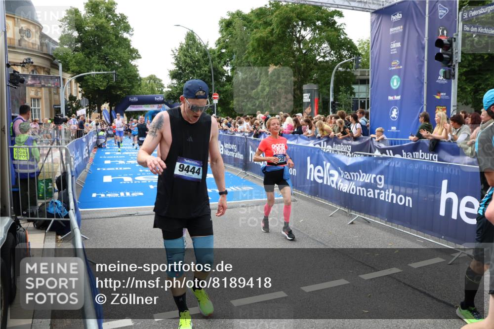 29.06.2025 - hella hamburg halbmarathon Zöllner http://msf.ph/oto/8189418 29.06.2025 10:44:27 Ziel 1057, 1220, 1902, 4310, 4691, 7191, 12327, 12528, 14667, 16547, 16803, 17729, 18806 meine-sportfotos.de