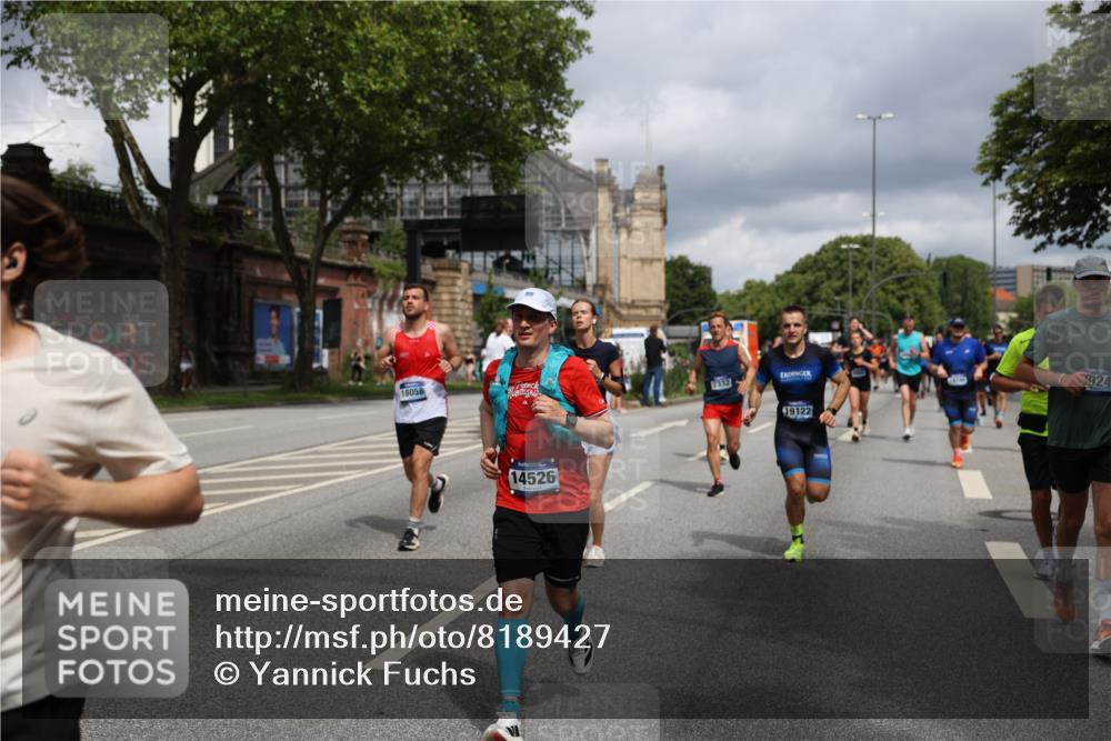 29.06.2025 - hella hamburg halbmarathon Yannick Fuchs http://msf.ph/oto/8189427 29.06.2025 10:43:49 20KM 2013, 2504, 2516, 2878, 2889, 2937, 3414, 3543, 3562, 3692, 4017, 4832, 5460, 5978, 6115, 7100, 7332, 7657, 8112, 8437, 8454, 8813, 9126, 9200, 9463, 9491, 9551, 9597, 9619, 9723, 9924, 9965, 10189, 11339, 11819, 11977, 12035, 12271, 12670, 13159, 13225, 13690, 13976, 14526, 14838, 15519, 15523, 15966, 16114, 16653, 16731, 16738, 16843, 16877, 16891, 17001, 17753, 17908, 18058, 18350, 18926, 18960, 19109 meine-sportfotos.de