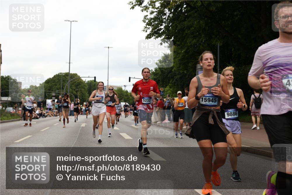 29.06.2025 - hella hamburg halbmarathon Yannick Fuchs http://msf.ph/oto/8189430 29.06.2025 11:01:51 20KM 1071, 1079, 1785, 2142, 3071, 3154, 3630, 4032, 4286, 4293, 4782, 4950, 5232, 5976, 6196, 6453, 6517, 8147, 8256, 8263, 8909, 8926, 8999, 9007, 9527, 9886, 9967, 10196, 10834, 11641, 11755, 12005, 12790, 13331, 15394, 15875, 15945, 16539, 16546, 17062, 18015, 18176, 18231, 18236, 18239 meine-sportfotos.de