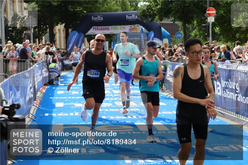 29.06.2025 - hella hamburg halbmarathon Zöllner http://msf.ph/oto/8189434 29.06.2025 10:34:07 Ziel 9345, 9376, 9519, 11019, 11202, 11227, 13066, 13493, 13494, 14448, 15268, 16724, 17751, 17877 meine-sportfotos.de
