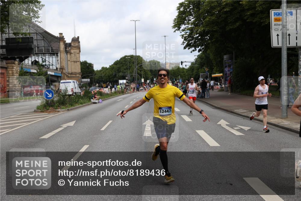 29.06.2025 - hella hamburg halbmarathon Yannick Fuchs http://msf.ph/oto/8189436 29.06.2025 10:30:52 20KM 2399, 2774, 3809, 6829, 6990, 6993, 10477, 10852, 12447, 12488, 13343, 13419, 14601, 14622, 14875, 15115, 15161, 15348, 15621, 16119, 17217, 17329, 17612, 17691, 18156, 18600 meine-sportfotos.de