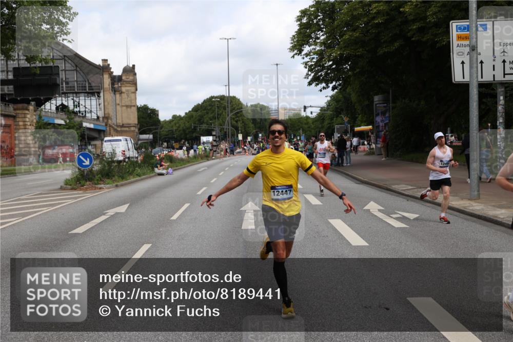 29.06.2025 - hella hamburg halbmarathon Yannick Fuchs http://msf.ph/oto/8189441 29.06.2025 10:30:53 20KM 2399, 2774, 3809, 6829, 6990, 6993, 10852, 12051, 12447, 12488, 13343, 13419, 13991, 14601, 14622, 14875, 15115, 15161, 15348, 15621, 16119, 17217, 17329, 17612, 17691, 18156, 18600 meine-sportfotos.de