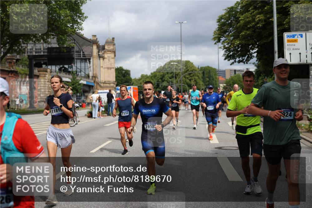 29.06.2025 - hella hamburg halbmarathon Yannick Fuchs http://msf.ph/oto/8189670 29.06.2025 10:43:50 20KM 2013, 2504, 2516, 2878, 2889, 2937, 3414, 3543, 3562, 3692, 4017, 4832, 5460, 5978, 6115, 7100, 7332, 7657, 8437, 8454, 8813, 9126, 9200, 9463, 9491, 9551, 9597, 9619, 9723, 9924, 9965, 10189, 11339, 11819, 12035, 12271, 12670, 13159, 13225, 13690, 13976, 14526, 14838, 15519, 15523, 15966, 16114, 16403, 16653, 16731, 16738, 16843, 16877, 16891, 17001, 17753, 17908, 18058, 18350, 18926, 18960, 19109 meine-sportfotos.de