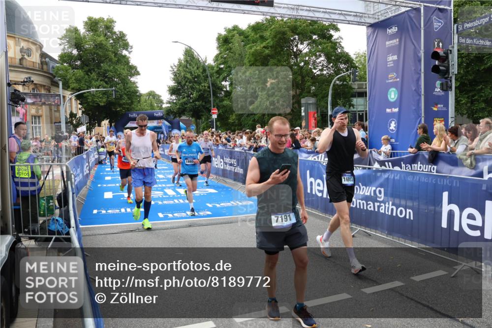 29.06.2025 - hella hamburg halbmarathon Zöllner http://msf.ph/oto/8189772 29.06.2025 10:44:32 Ziel 1057, 3305, 4310, 4691, 7322, 8928, 12327, 12554, 14464, 14667, 15862, 16803, 17097, 17729, 18765, 18806 meine-sportfotos.de