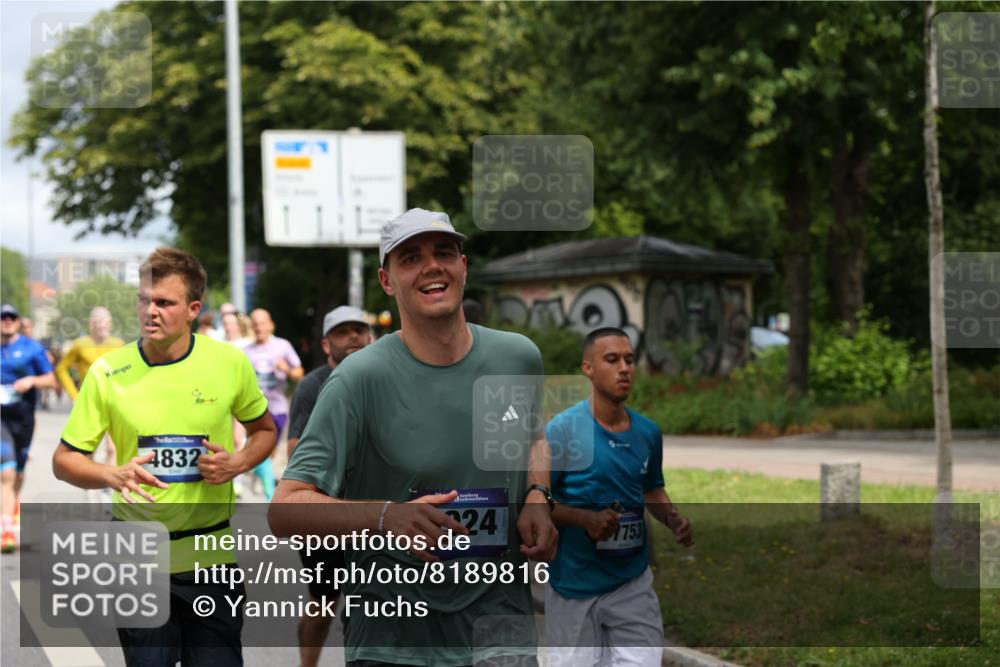 29.06.2025 - hella hamburg halbmarathon Yannick Fuchs http://msf.ph/oto/8189816 29.06.2025 10:43:51 20KM 2013, 2504, 2516, 2878, 2937, 3414, 3543, 3562, 3692, 4017, 4832, 5460, 5978, 6115, 7100, 7332, 7657, 8437, 8454, 8813, 9200, 9463, 9491, 9551, 9597, 9619, 9723, 9924, 9965, 10189, 11339, 11819, 12035, 12203, 12271, 12670, 13159, 13225, 13690, 13976, 14526, 14838, 15519, 15523, 15620, 15966, 16403, 16653, 16731, 16738, 16843, 16877, 16891, 17001, 17753, 17908, 18058, 18350, 18926, 18960, 19109 meine-sportfotos.de