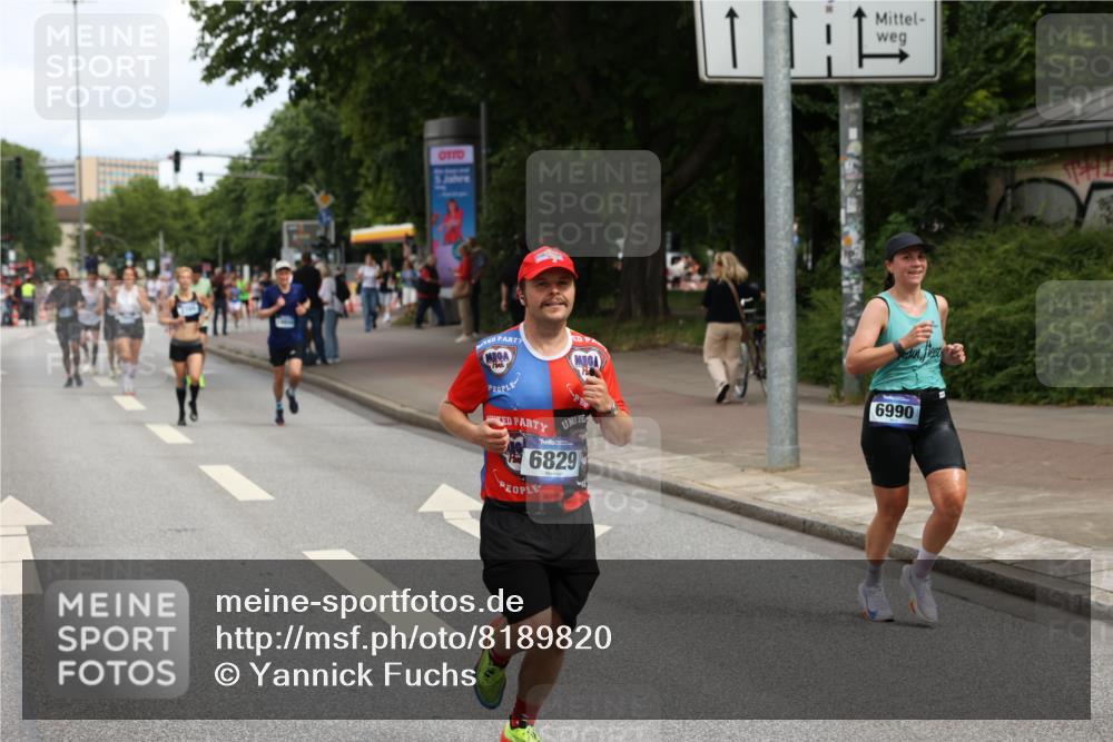 29.06.2025 - hella hamburg halbmarathon Yannick Fuchs http://msf.ph/oto/8189820 29.06.2025 10:31:00 20KM 2399, 2774, 3809, 6829, 6915, 6990, 6993, 10404, 10852, 11304, 11620, 12051, 12168, 12447, 12488, 12916, 13991, 14075, 14601, 14622, 15115, 15348, 15621, 16158, 17078, 17217, 17329, 17691, 18156, 18600 meine-sportfotos.de