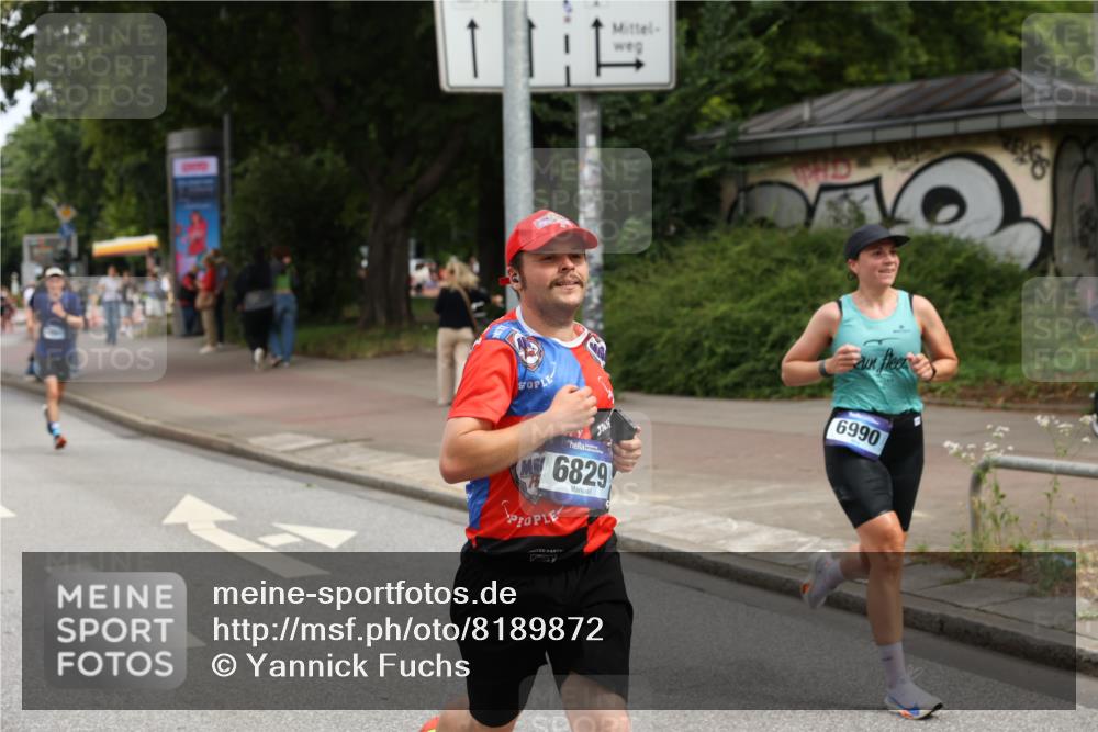 29.06.2025 - hella hamburg halbmarathon Yannick Fuchs http://msf.ph/oto/8189872 29.06.2025 10:31:00 20KM 2399, 2774, 3809, 6829, 6915, 6990, 6993, 10404, 10852, 11304, 11620, 12051, 12168, 12447, 12488, 12916, 13991, 14075, 14601, 14622, 15115, 15348, 15621, 16158, 17078, 17217, 17329, 17691, 18156, 18600 meine-sportfotos.de