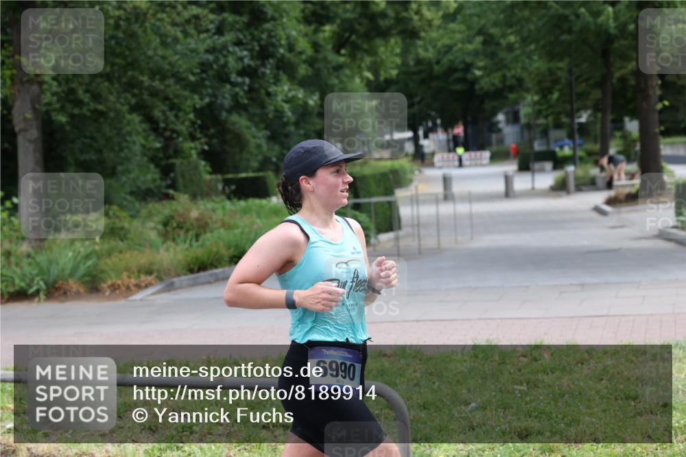 29.06.2025 - hella hamburg halbmarathon Yannick Fuchs http://msf.ph/oto/8189914 29.06.2025 10:31:02 20KM 2121, 2399, 2774, 3809, 6829, 6915, 6990, 6993, 10404, 10852, 11304, 11620, 12051, 12168, 12916, 13991, 14075, 14601, 14622, 15115, 15348, 15621, 16158, 17078, 17217, 17329, 18156, 18600 meine-sportfotos.de