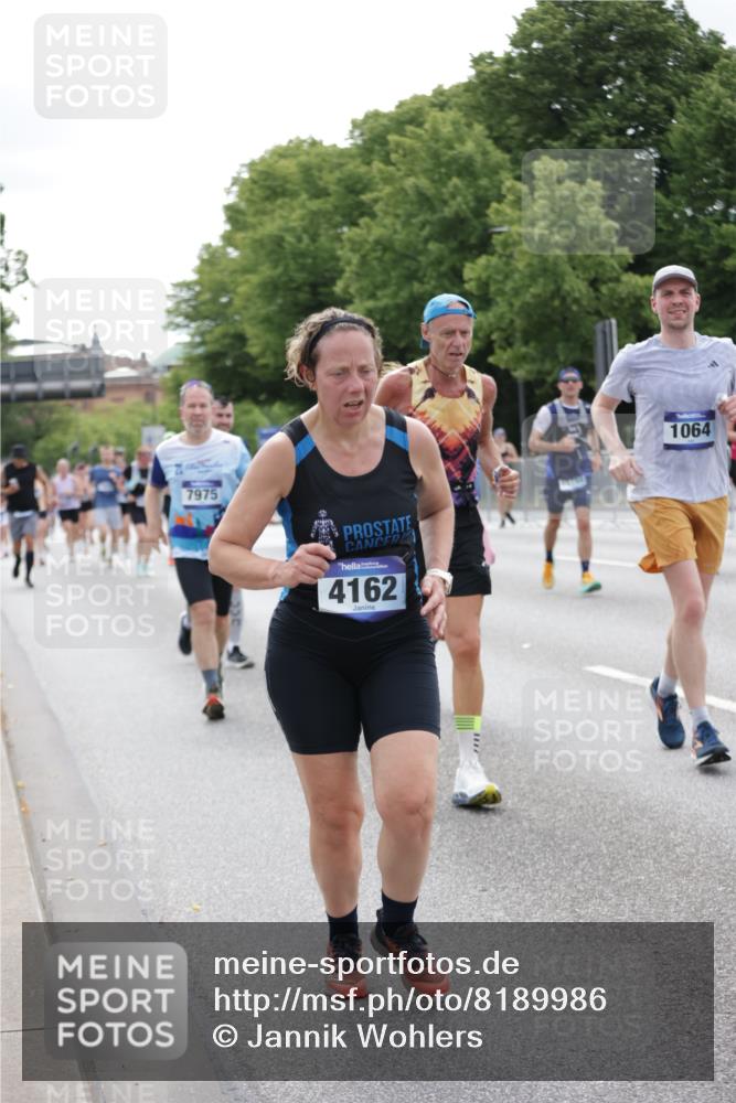 29.06.2025 - hella hamburg halbmarathon Jannik Wohlers http://msf.ph/oto/8189986 29.06.2025 10:24:03 Lombardsbrücke 1064, 1395, 2132, 2280, 2477, 3053, 3132, 3421, 3786, 4111, 4162, 4464, 4719, 5138, 5829, 5830, 6478, 6524, 6526, 6570, 7528, 7975, 8167, 8297, 9063, 12070, 12210, 12303, 13111, 13113, 13380, 13573, 13638, 13711, 14143, 14824, 15796, 16345, 16861, 18077, 19080 meine-sportfotos.de