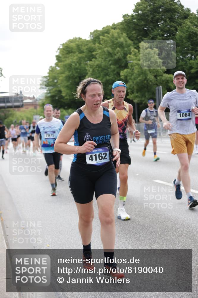 29.06.2025 - hella hamburg halbmarathon Jannik Wohlers http://msf.ph/oto/8190040 29.06.2025 10:24:03 Lombardsbrücke 1064, 1395, 2132, 2280, 2477, 3053, 3132, 3421, 3786, 4111, 4162, 4464, 4719, 5138, 5829, 5830, 6478, 6524, 6526, 6570, 7528, 7975, 8167, 8297, 9063, 12070, 12210, 12303, 13111, 13113, 13380, 13573, 13638, 13711, 14143, 14824, 15796, 16345, 16861, 18077, 19080 meine-sportfotos.de