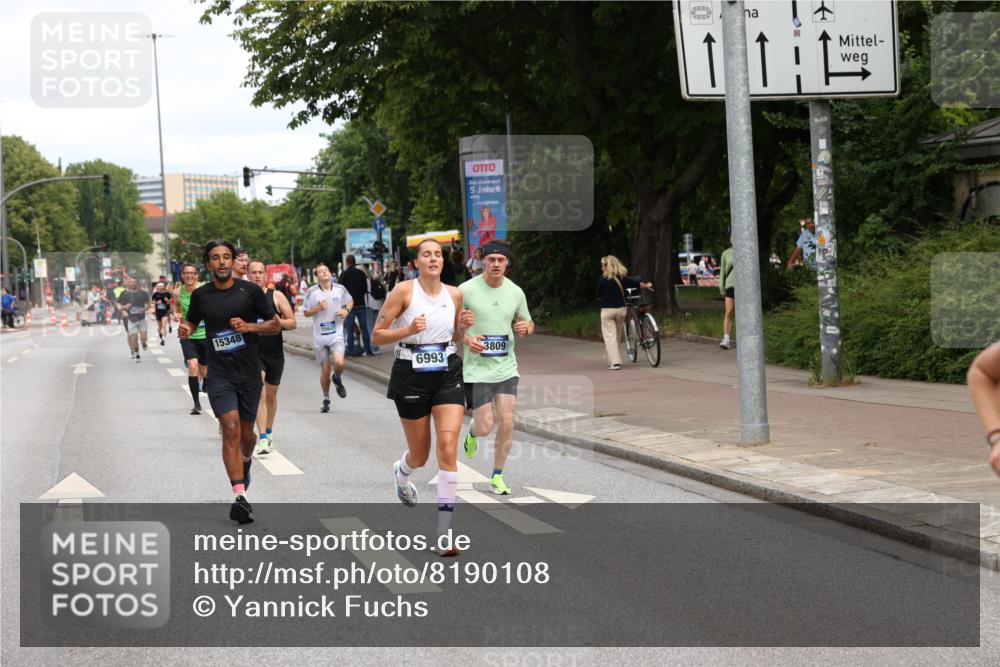 29.06.2025 - hella hamburg halbmarathon Yannick Fuchs http://msf.ph/oto/8190108 29.06.2025 10:31:05 20KM 2121, 2399, 2774, 3809, 6829, 6915, 6990, 6993, 10404, 10852, 11304, 11620, 12051, 12168, 12916, 13991, 14075, 14601, 14622, 15115, 15348, 15621, 16158, 17078, 17217, 18156, 18600 meine-sportfotos.de