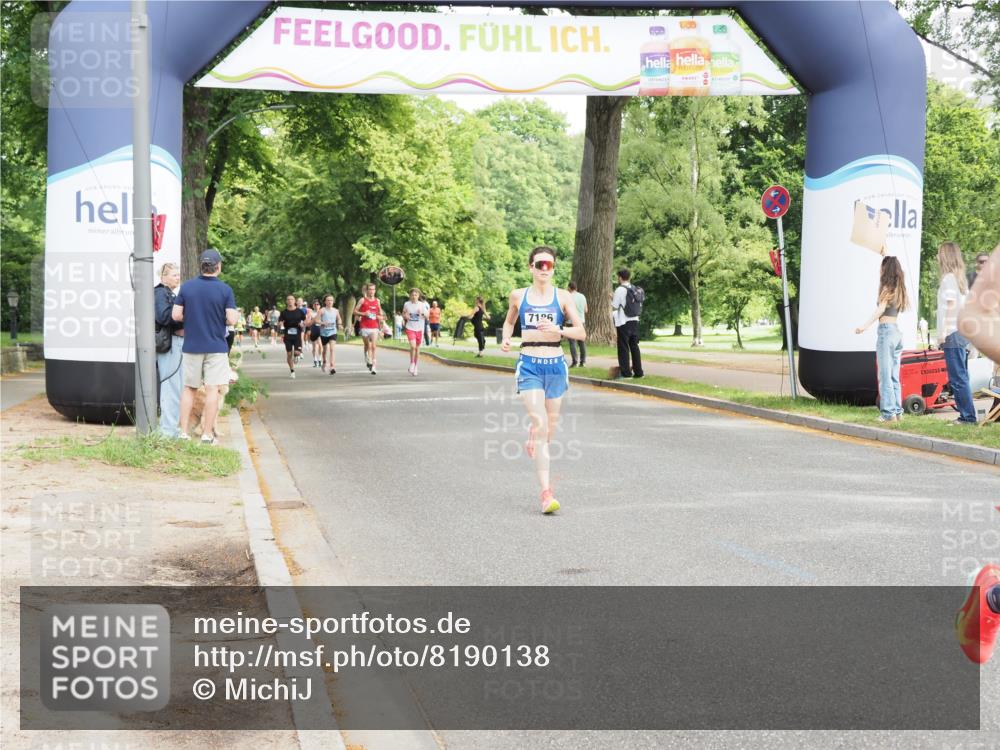 29.06.2025 - hella hamburg halbmarathon MichiJ http://msf.ph/oto/8190138 29.06.2025 10:19:36 Zwischen KM18-KM19 3189, 5308, 10173, 16713 meine-sportfotos.de