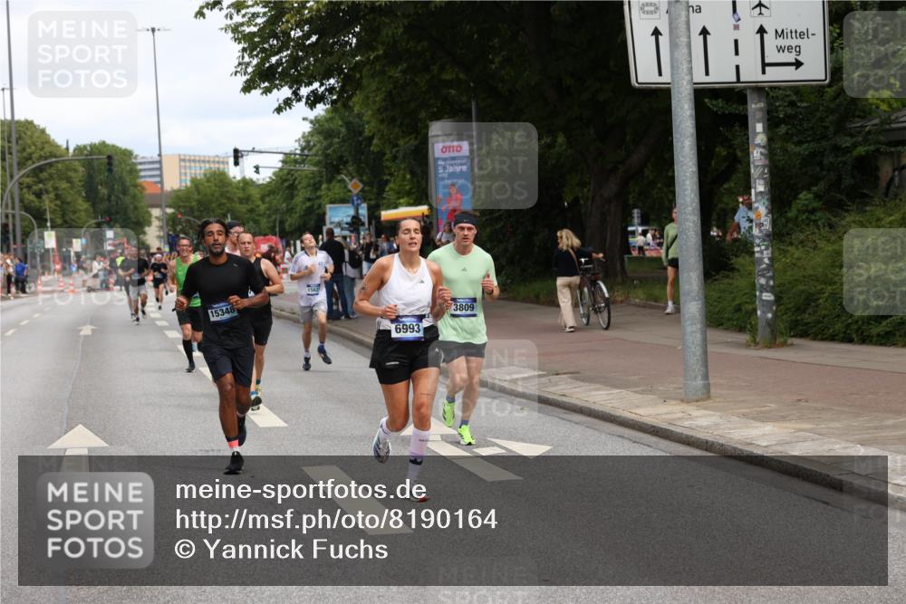 29.06.2025 - hella hamburg halbmarathon Yannick Fuchs http://msf.ph/oto/8190164 29.06.2025 10:31:05 20KM 2121, 2399, 2774, 3809, 6829, 6915, 6990, 6993, 10404, 10852, 11304, 11620, 12051, 12168, 12916, 13991, 14075, 14601, 14622, 15115, 15348, 15621, 16158, 17078, 17217, 18156, 18600 meine-sportfotos.de