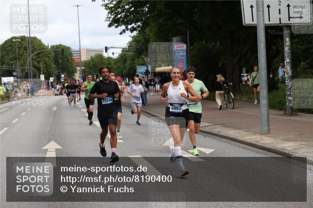 29.06.2025 - hella hamburg halbmarathon Yannick Fuchs http://msf.ph/oto/8190400 29.06.2025 10:31:05 20KM 2121, 2399, 2774, 3809, 6829, 6915, 6990, 6993, 10404, 10852, 11304, 11620, 12051, 12168, 12916, 13991, 14075, 14601, 14622, 15115, 15348, 15621, 16158, 17078, 17217, 18156, 18600 meine-sportfotos.de