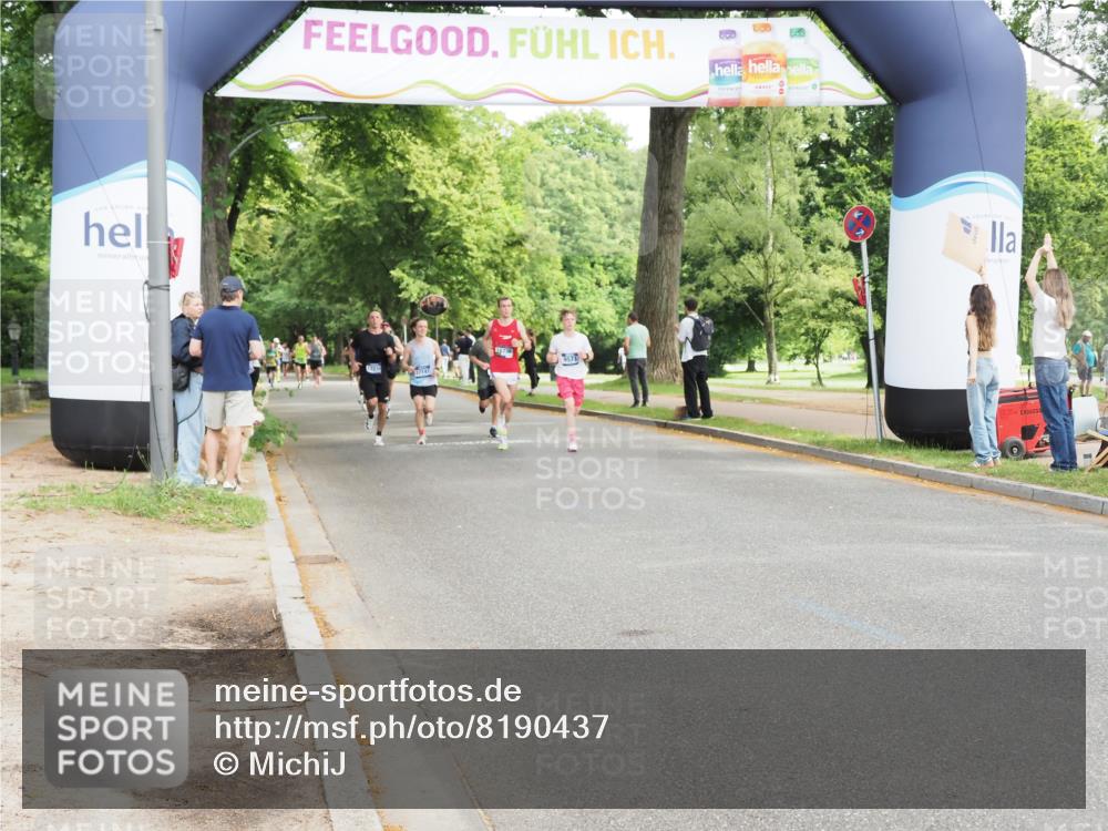 29.06.2025 - hella hamburg halbmarathon MichiJ http://msf.ph/oto/8190437 29.06.2025 10:19:38 Zwischen KM18-KM19 3189, 5308, 7186, 10173, 16713 meine-sportfotos.de