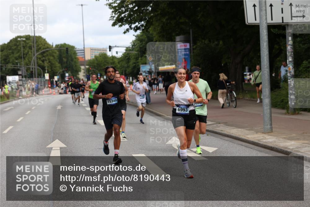 29.06.2025 - hella hamburg halbmarathon Yannick Fuchs http://msf.ph/oto/8190443 29.06.2025 10:31:05 20KM 2121, 2399, 2774, 3809, 6829, 6915, 6990, 6993, 10404, 10852, 11304, 11620, 12051, 12168, 12916, 13991, 14075, 14601, 14622, 15115, 15348, 15621, 16158, 17078, 17217, 18156, 18600 meine-sportfotos.de