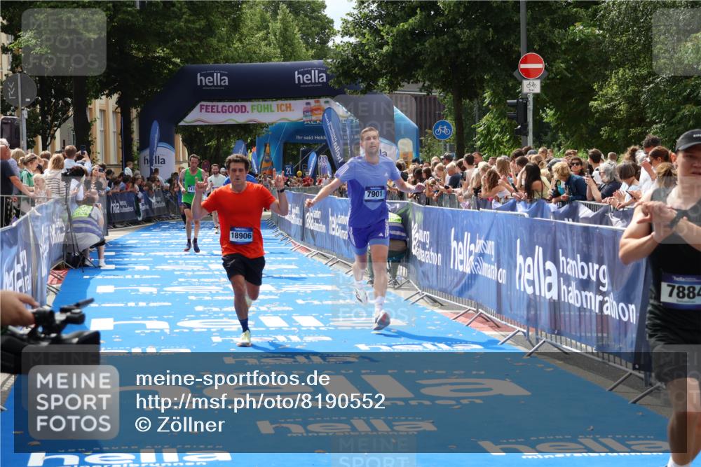 29.06.2025 - hella hamburg halbmarathon Zöllner http://msf.ph/oto/8190552 29.06.2025 10:34:18 Ziel 1080, 3005, 7884, 7901, 14784, 18906 meine-sportfotos.de