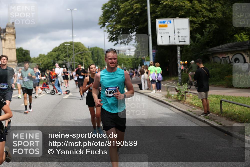 29.06.2025 - hella hamburg halbmarathon Yannick Fuchs http://msf.ph/oto/8190589 29.06.2025 10:43:54 20KM 2516, 2878, 2937, 3414, 3543, 3562, 3692, 4832, 5447, 5978, 6115, 6125, 6282, 7100, 7332, 7657, 8437, 8454, 8813, 8921, 9200, 9491, 9551, 9597, 9723, 9924, 9965, 10189, 11339, 11819, 11975, 12035, 12203, 12271, 12670, 13159, 13225, 13690, 13976, 14526, 14794, 14838, 15519, 15620, 15966, 16403, 16653, 16738, 16843, 16877, 16891, 17001, 17753, 17908, 18058, 18350, 18926, 18960, 19109 meine-sportfotos.de
