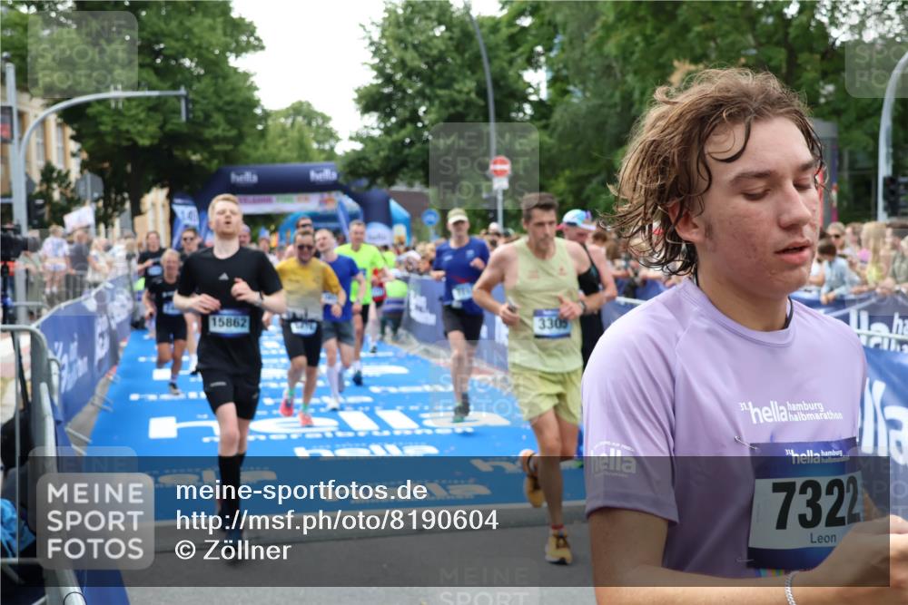 29.06.2025 - hella hamburg halbmarathon Zöllner http://msf.ph/oto/8190604 29.06.2025 10:44:41 Ziel 1468, 1782, 2365, 2402, 3305, 4991, 5476, 6490, 6495, 7710, 10669, 12711, 14351, 14798, 14816, 15862, 16224, 18107, 18437, 18464, 18539, 18560, 18868, 19206 meine-sportfotos.de