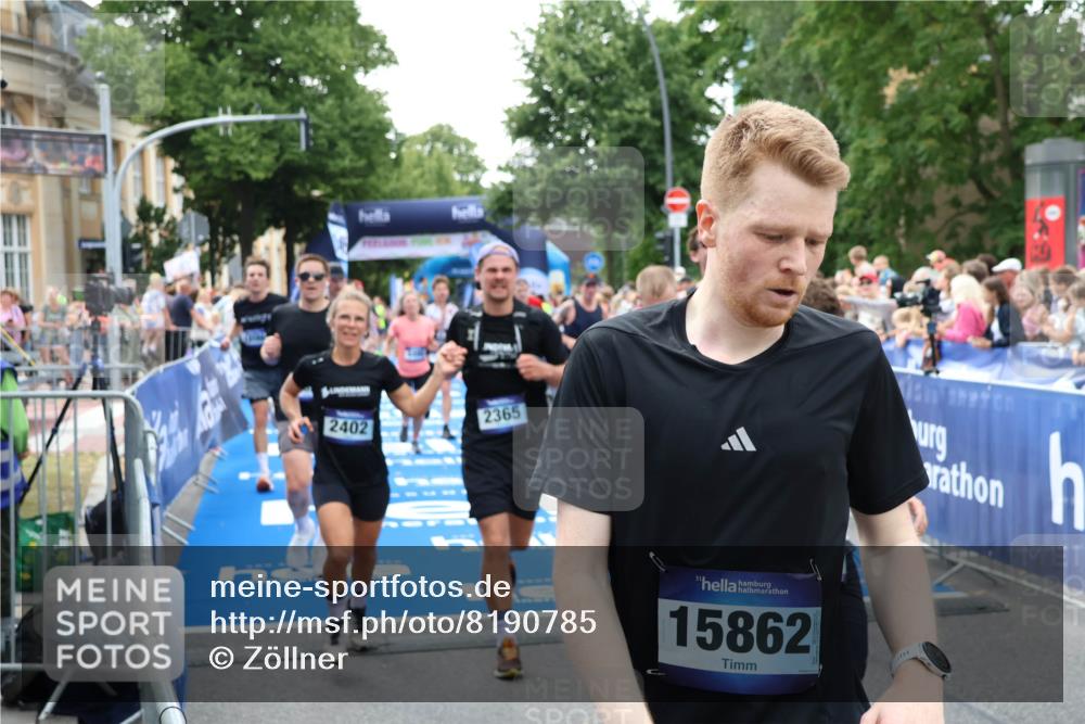 29.06.2025 - hella hamburg halbmarathon Zöllner http://msf.ph/oto/8190785 29.06.2025 10:44:43 Ziel 1782, 2365, 2402, 4991, 5476, 6490, 6495, 10669, 12711, 14351, 14798, 14816, 15185, 15233, 16224, 17251, 18107, 18437, 18464, 18539, 18560, 18868, 19206 meine-sportfotos.de