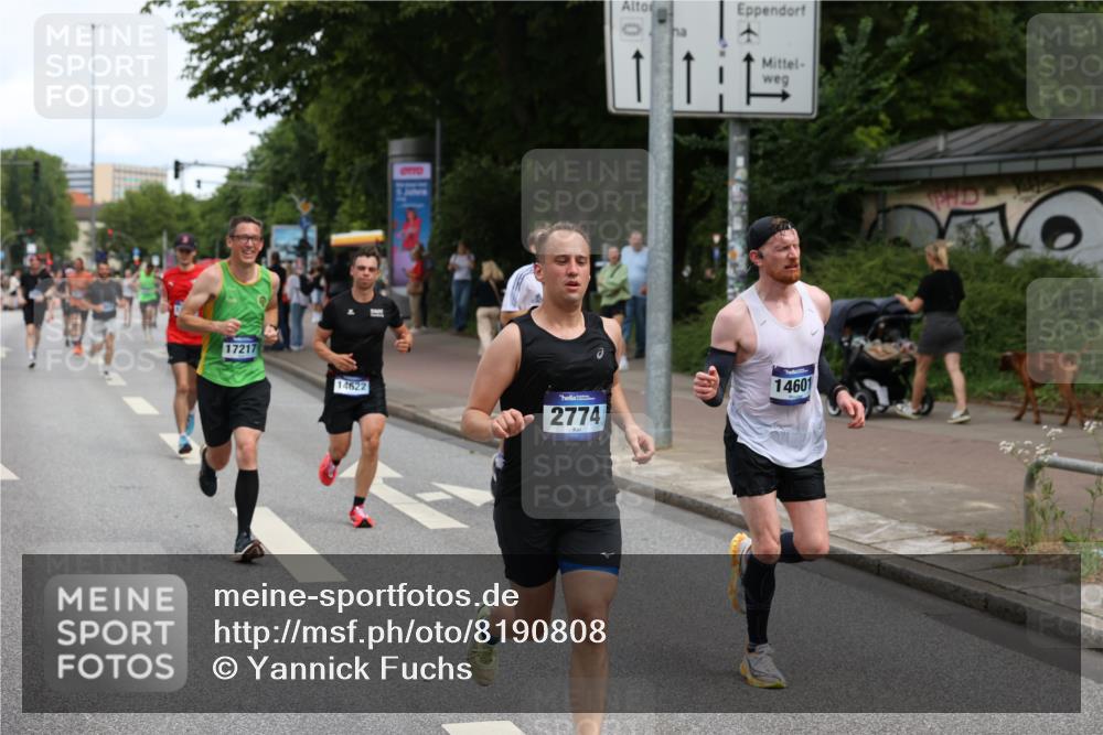 29.06.2025 - hella hamburg halbmarathon Yannick Fuchs http://msf.ph/oto/8190808 29.06.2025 10:31:08 20KM 1571, 2121, 2399, 2774, 3809, 6829, 6915, 6990, 6993, 10404, 10852, 11120, 11304, 11620, 12051, 12168, 12916, 13991, 14075, 14601, 14622, 15348, 15621, 16158, 17078, 17217, 18156, 18600 meine-sportfotos.de